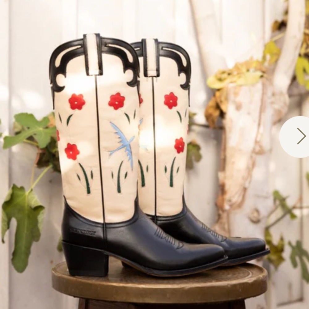 DANDELIE COLIBRI TALL BOORS BLACK BNIB